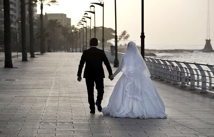 ازدواج مرد خارجی با خانم ایرانی